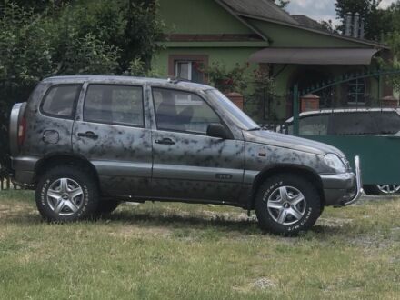 ВАЗ 2123 Niva 2006 у Полонном на Automoto.ua Сірий ВАЗ 2123 Niva, об'ємом двигуна 1.7 л та пробігом 177 тис. км за 3600 $, фото 1 на Automoto.ua