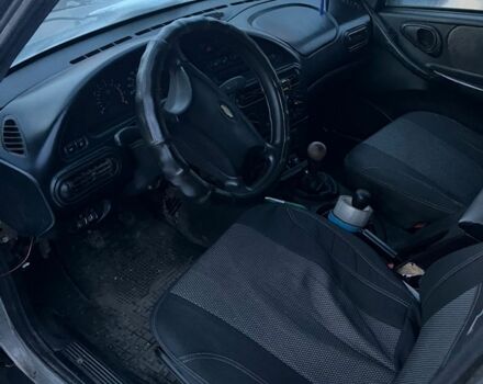 Сірий ВАЗ 2123 Niva, об'ємом двигуна 1.69 л та пробігом 200 тис. км за 2500 $, фото 1 на Automoto.ua