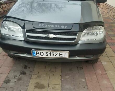 Серый ВАЗ 2123 Niva, объемом двигателя 1.69 л и пробегом 119 тыс. км за 4700 $, фото 1 на Automoto.ua