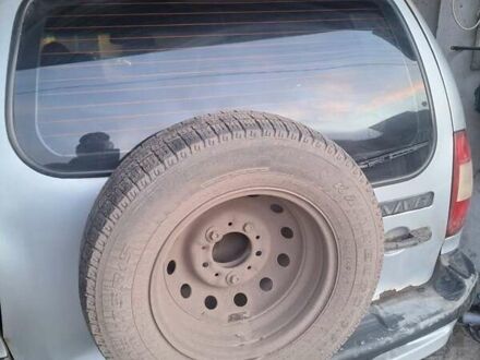 Сірий ВАЗ 2123 Niva, об'ємом двигуна 1.69 л та пробігом 197 тис. км за 1600 $, фото 1 на Automoto.ua