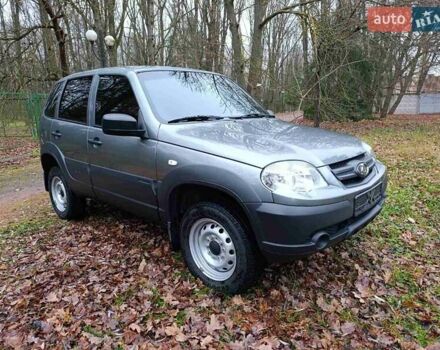 Серый ВАЗ 2123 Niva, объемом двигателя 1.69 л и пробегом 16 тыс. км за 10300 $, фото 1 на Automoto.ua