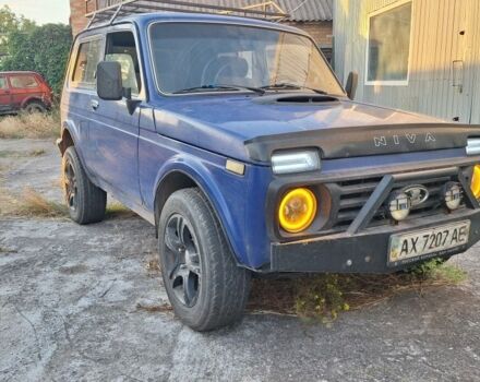 Синий ВАЗ 2123 Niva, объемом двигателя 0 л и пробегом 300 тыс. км за 2498 $, фото 1 на Automoto.ua