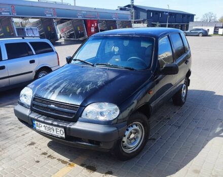 Синий ВАЗ 2123 Niva, объемом двигателя 1.7 л и пробегом 296 тыс. км за 2300 $, фото 1 на Automoto.ua