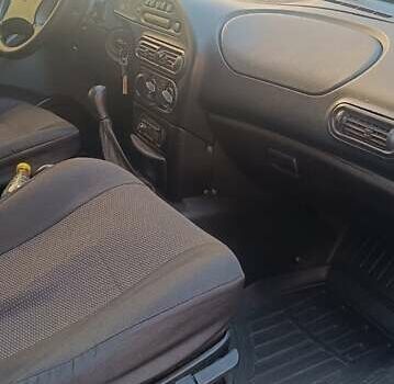 Зелений ВАЗ 2123 Niva, об'ємом двигуна 1.69 л та пробігом 316 тис. км за 3200 $, фото 11 на Automoto.ua
