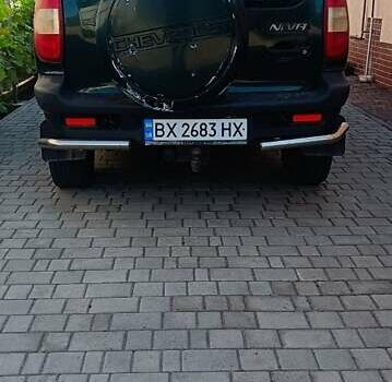 Зелений ВАЗ 2123 Niva, об'ємом двигуна 1.69 л та пробігом 316 тис. км за 3200 $, фото 2 на Automoto.ua