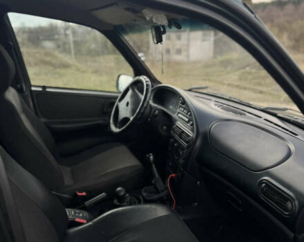 Зелений ВАЗ 2123 Niva, об'ємом двигуна 1.69 л та пробігом 117 тис. км за 2900 $, фото 10 на Automoto.ua