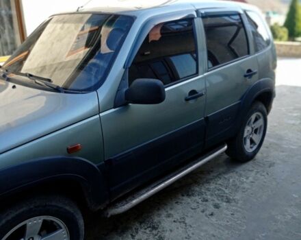 Зелений ВАЗ 2123 Niva, об'ємом двигуна 0 л та пробігом 400 тис. км за 3600 $, фото 3 на Automoto.ua