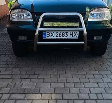 ВАЗ 2123 Niva 2004 в Староконстантинов на Automoto.ua Зеленый ВАЗ 2123 Niva, объемом двигателя 1.69 л и пробегом 316 тыс. км за 3200 $, фото 1 на Automoto.ua