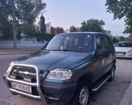 Зеленый ВАЗ 2123 Niva, объемом двигателя 1.7 л и пробегом 155 тыс. км за 3700 $, фото 1 на Automoto.ua