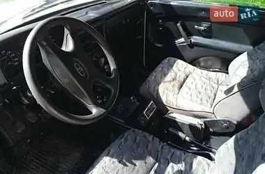 Белый ВАЗ 2131 Нива, объемом двигателя 1.8 л и пробегом 180 тыс. км за 2332 $, фото 2 на Automoto.ua