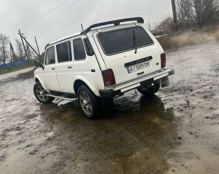 Белый ВАЗ 2131 Нива, объемом двигателя 1.69 л и пробегом 158 тыс. км за 3250 $, фото 3 на Automoto.ua