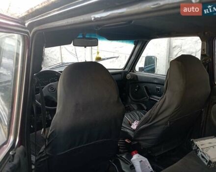 Черный ВАЗ 2131 Нива, объемом двигателя 1.69 л и пробегом 159 тыс. км за 1650 $, фото 2 на Automoto.ua