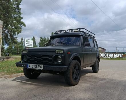 Чорний ВАЗ 2131 Нива, об'ємом двигуна 1.8 л та пробігом 100 тис. км за 3000 $, фото 3 на Automoto.ua