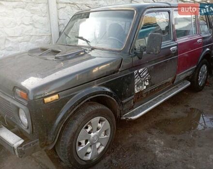 Черный ВАЗ 2131 Нива, объемом двигателя 1.69 л и пробегом 159 тыс. км за 1650 $, фото 1 на Automoto.ua