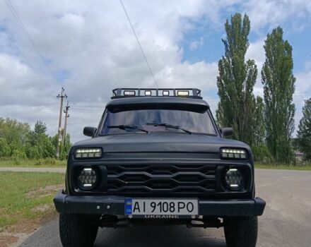 Чорний ВАЗ 2131 Нива, об'ємом двигуна 1.8 л та пробігом 100 тис. км за 3000 $, фото 1 на Automoto.ua