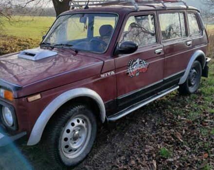 Красный ВАЗ 2131 Нива, объемом двигателя 1.7 л и пробегом 127 тыс. км за 2300 $, фото 2 на Automoto.ua