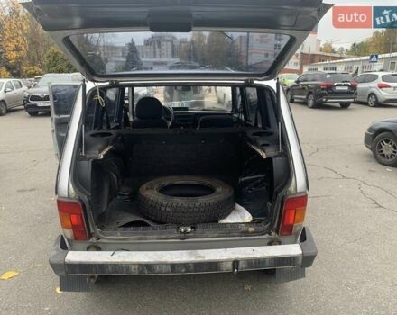 Серый ВАЗ 2131 Нива, объемом двигателя 1.7 л и пробегом 253 тыс. км за 2900 $, фото 3 на Automoto.ua