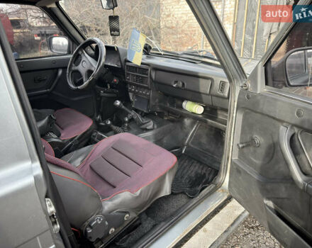 Сірий ВАЗ 2131 Нива, об'ємом двигуна 1.69 л та пробігом 120 тис. км за 5000 $, фото 29 на Automoto.ua