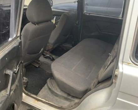 Серый ВАЗ 2131 Нива, объемом двигателя 1.7 л и пробегом 253 тыс. км за 2900 $, фото 2 на Automoto.ua