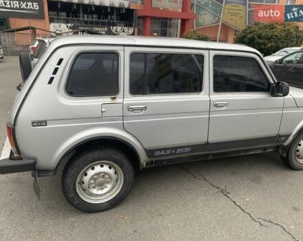 Серый ВАЗ 2131 Нива, объемом двигателя 1.7 л и пробегом 253 тыс. км за 2900 $, фото 4 на Automoto.ua