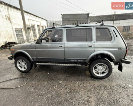 Сірий ВАЗ 2131 Нива, об'ємом двигуна 1.69 л та пробігом 120 тис. км за 5000 $, фото 13 на Automoto.ua