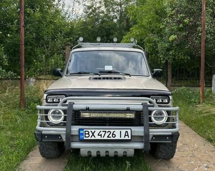 Серый ВАЗ 2131 Нива, объемом двигателя 1.69 л и пробегом 147 тыс. км за 4800 $, фото 1 на Automoto.ua