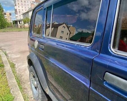Синий ВАЗ 2131 Нива, объемом двигателя 1.77 л и пробегом 100 тыс. км за 3116 $, фото 4 на Automoto.ua