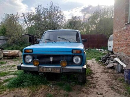 ВАЗ 2131 Нива 1981 у Сумах на Automoto.ua Синій ВАЗ 2131 Нива, об'ємом двигуна 1.6 л та пробігом 3 тис. км за 1088 $, фото 1 на Automoto.ua