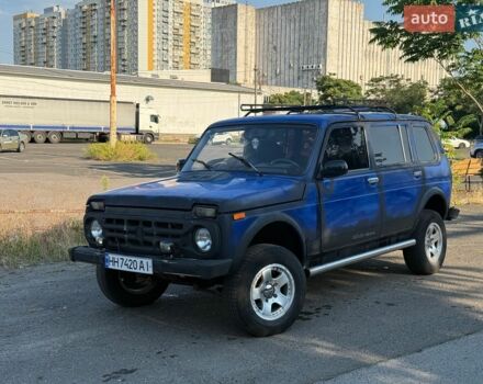 Синий ВАЗ 2131 Нива, объемом двигателя 1.69 л и пробегом 355 тыс. км за 2100 $, фото 1 на Automoto.ua