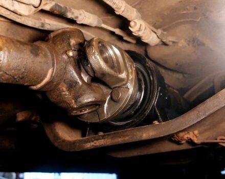 Зелений ВАЗ 2131 Нива, об'ємом двигуна 1.7 л та пробігом 250 тис. км за 2464 $, фото 14 на Automoto.ua