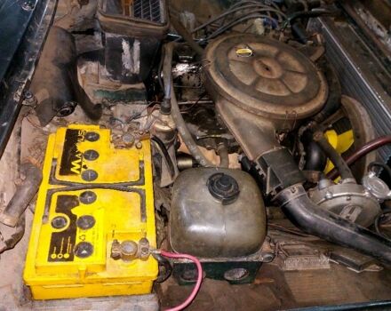 Зелений ВАЗ 2131 Нива, об'ємом двигуна 1.7 л та пробігом 250 тис. км за 2464 $, фото 6 на Automoto.ua