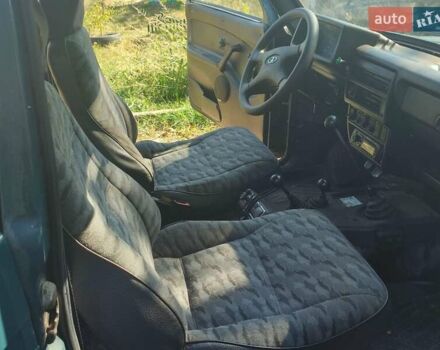 Зеленый ВАЗ 2131 Нива, объемом двигателя 1.7 л и пробегом 228 тыс. км за 2500 $, фото 6 на Automoto.ua