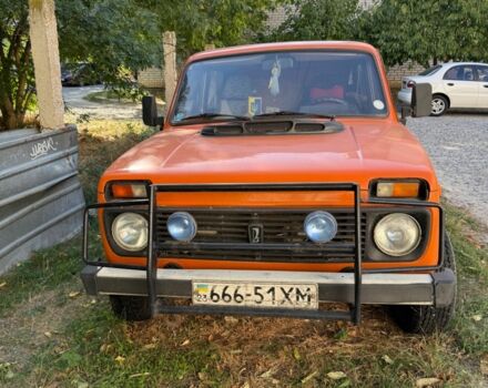 Оранжевый ВАЗ 2131 Нива, объемом двигателя 1.6 л и пробегом 277 тыс. км за 1800 $, фото 1 на Automoto.ua