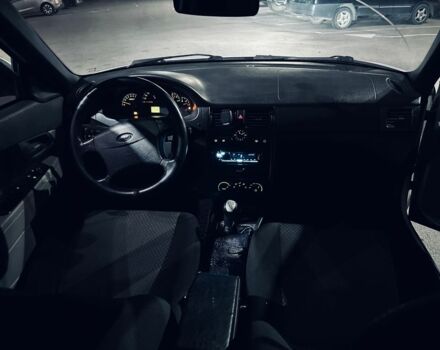 Белый ВАЗ 2170 Priora, объемом двигателя 1.6 л и пробегом 193 тыс. км за 3400 $, фото 7 на Automoto.ua