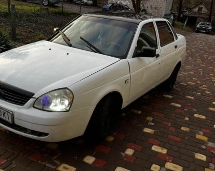 Белый ВАЗ 2170 Priora, объемом двигателя 1.6 л и пробегом 260 тыс. км за 1750 $, фото 2 на Automoto.ua