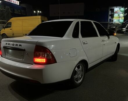 Белый ВАЗ 2170 Priora, объемом двигателя 1.6 л и пробегом 193 тыс. км за 3400 $, фото 3 на Automoto.ua