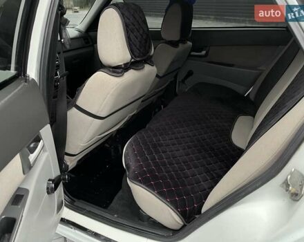 Білий ВАЗ 2170 Priora, об'ємом двигуна 1.6 л та пробігом 299 тис. км за 2990 $, фото 27 на Automoto.ua