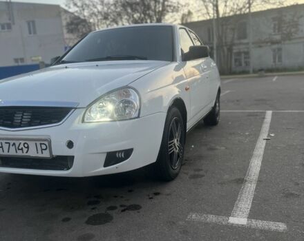 Белый ВАЗ 2170 Priora, объемом двигателя 1.6 л и пробегом 112 тыс. км за 2800 $, фото 3 на Automoto.ua