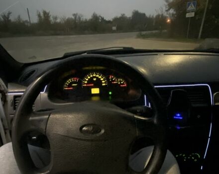 Белый ВАЗ 2170 Priora, объемом двигателя 1.6 л и пробегом 230 тыс. км за 4500 $, фото 7 на Automoto.ua