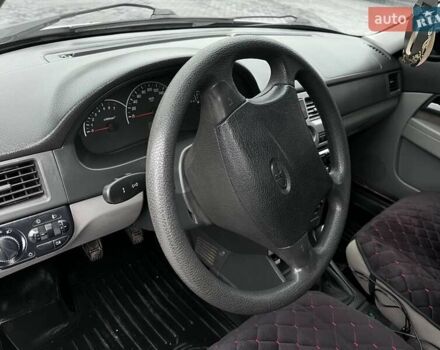 Білий ВАЗ 2170 Priora, об'ємом двигуна 1.6 л та пробігом 299 тис. км за 2990 $, фото 23 на Automoto.ua