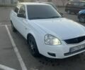 Белый ВАЗ 2170 Priora, объемом двигателя 1.6 л и пробегом 112 тыс. км за 2800 $, фото 2 на Automoto.ua