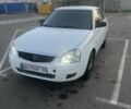 Белый ВАЗ 2170 Priora, объемом двигателя 1.6 л и пробегом 112 тыс. км за 2800 $, фото 1 на Automoto.ua