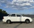 Білий ВАЗ 2170 Priora, об'ємом двигуна 1.6 л та пробігом 315 тис. км за 2560 $, фото 4 на Automoto.ua