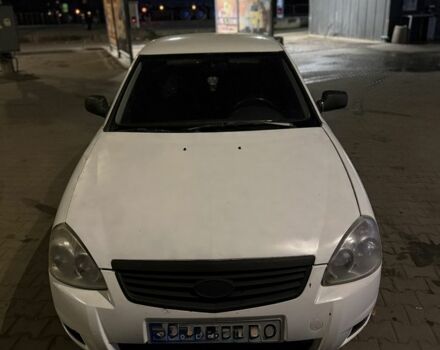 Белый ВАЗ 2170 Priora, объемом двигателя 1.6 л и пробегом 223 тыс. км за 1900 $, фото 1 на Automoto.ua