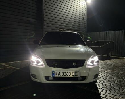 Белый ВАЗ 2170 Priora, объемом двигателя 1.6 л и пробегом 202 тыс. км за 3200 $, фото 1 на Automoto.ua