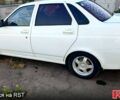 Белый ВАЗ 2170 Priora, объемом двигателя 1.6 л и пробегом 135 тыс. км за 3300 $, фото 2 на Automoto.ua