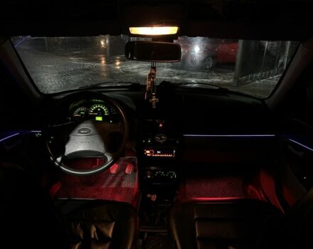 Белый ВАЗ 2170 Priora, объемом двигателя 1.6 л и пробегом 202 тыс. км за 3200 $, фото 5 на Automoto.ua