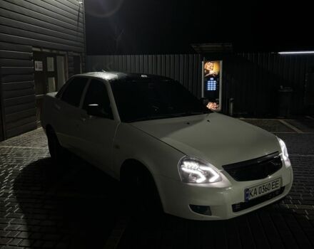 Белый ВАЗ 2170 Priora, объемом двигателя 1.6 л и пробегом 202 тыс. км за 3200 $, фото 2 на Automoto.ua