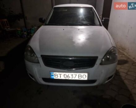 Белый ВАЗ 2170 Priora, объемом двигателя 1.6 л и пробегом 220 тыс. км за 2150 $, фото 2 на Automoto.ua