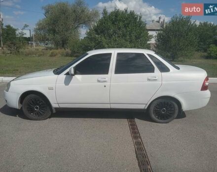 Білий ВАЗ 2170 Priora, об'ємом двигуна 1.6 л та пробігом 242 тис. км за 2400 $, фото 5 на Automoto.ua